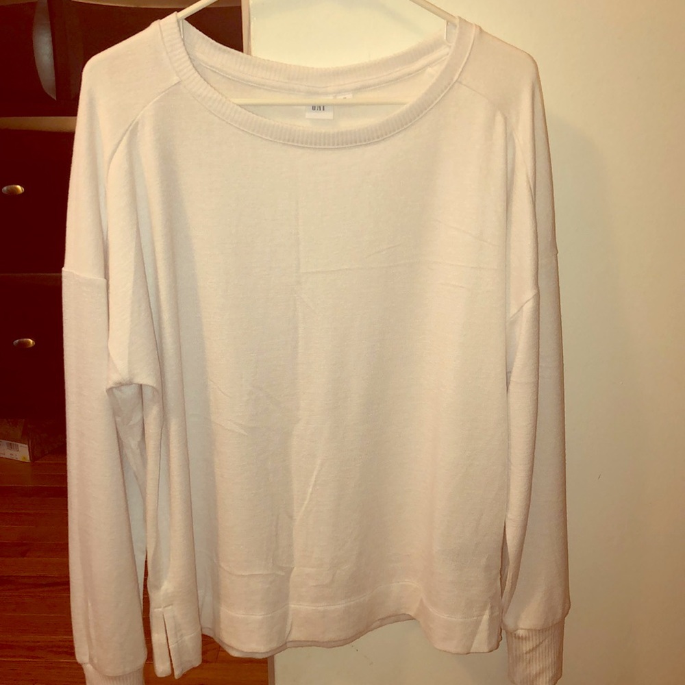GAP sweater